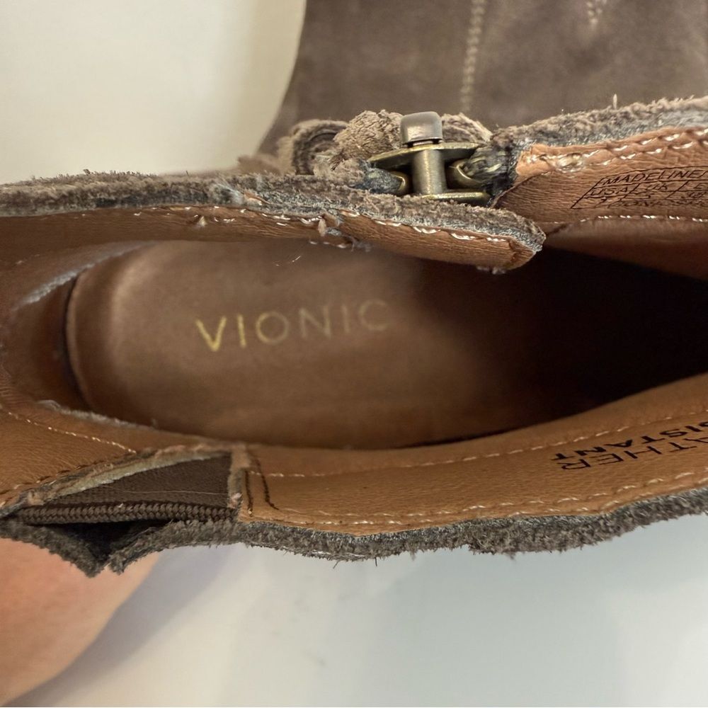 Vionic Shoes Madeline Ankle Boot Taupe Suede Block Heel Tassel Side Zip Size 7 - Picture 11 of 11